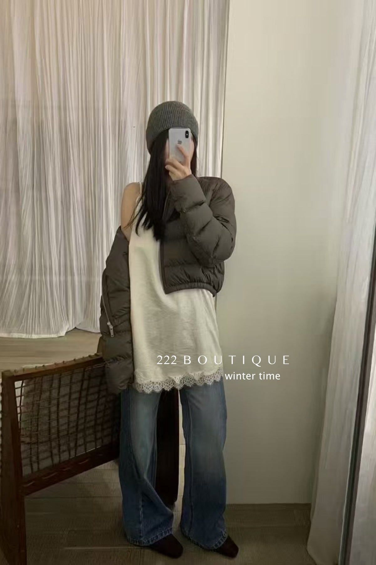 19a88 Down round-neck puffer jacket