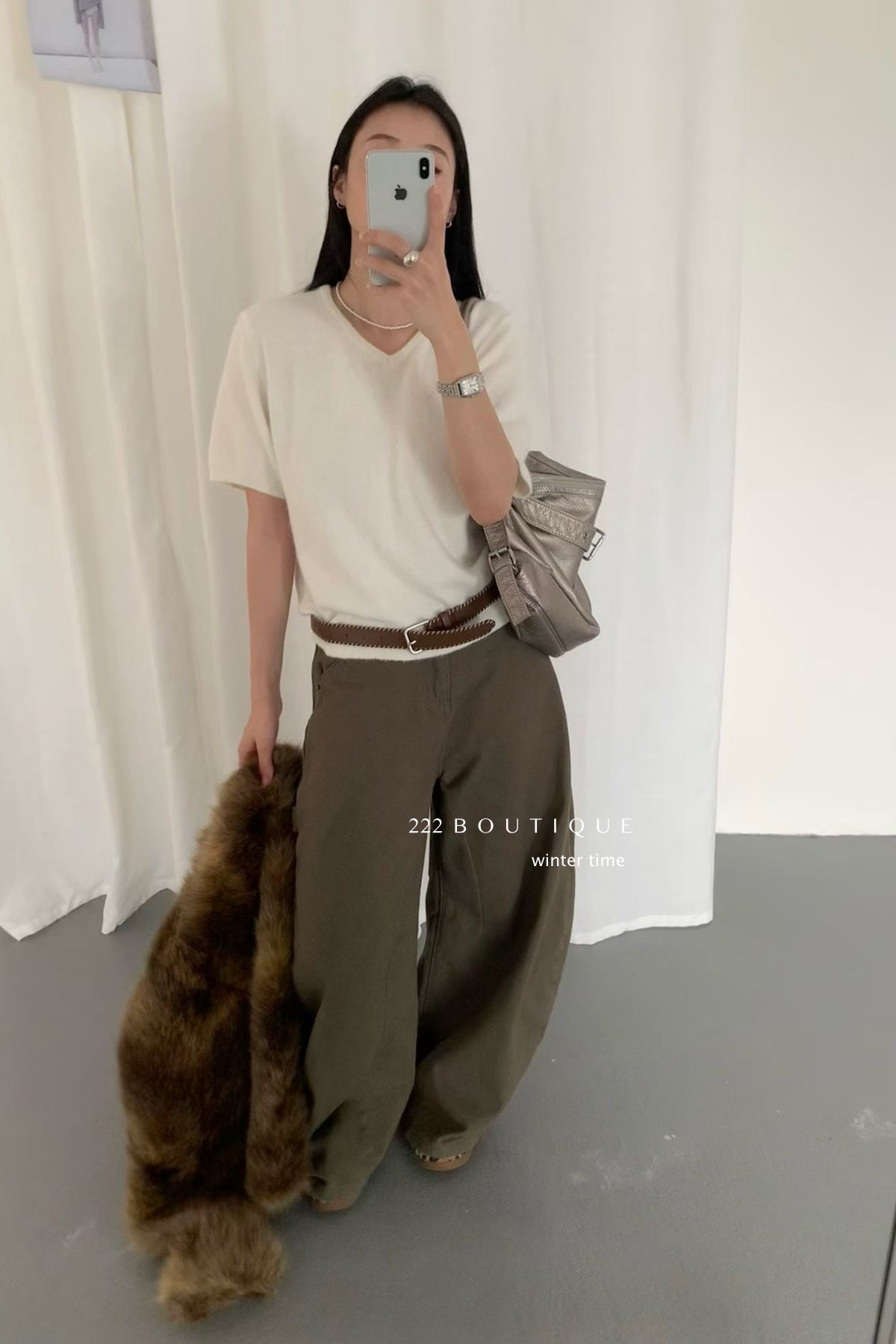 18a93 V-neck short-sleeve cashmere sweater