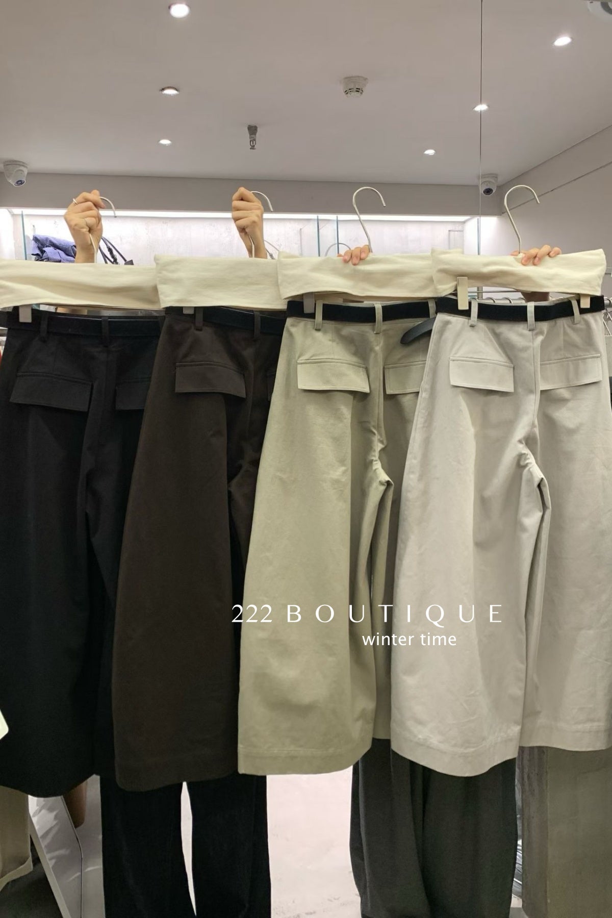 20q14 Wool–khaki blend cropped trousers with belt