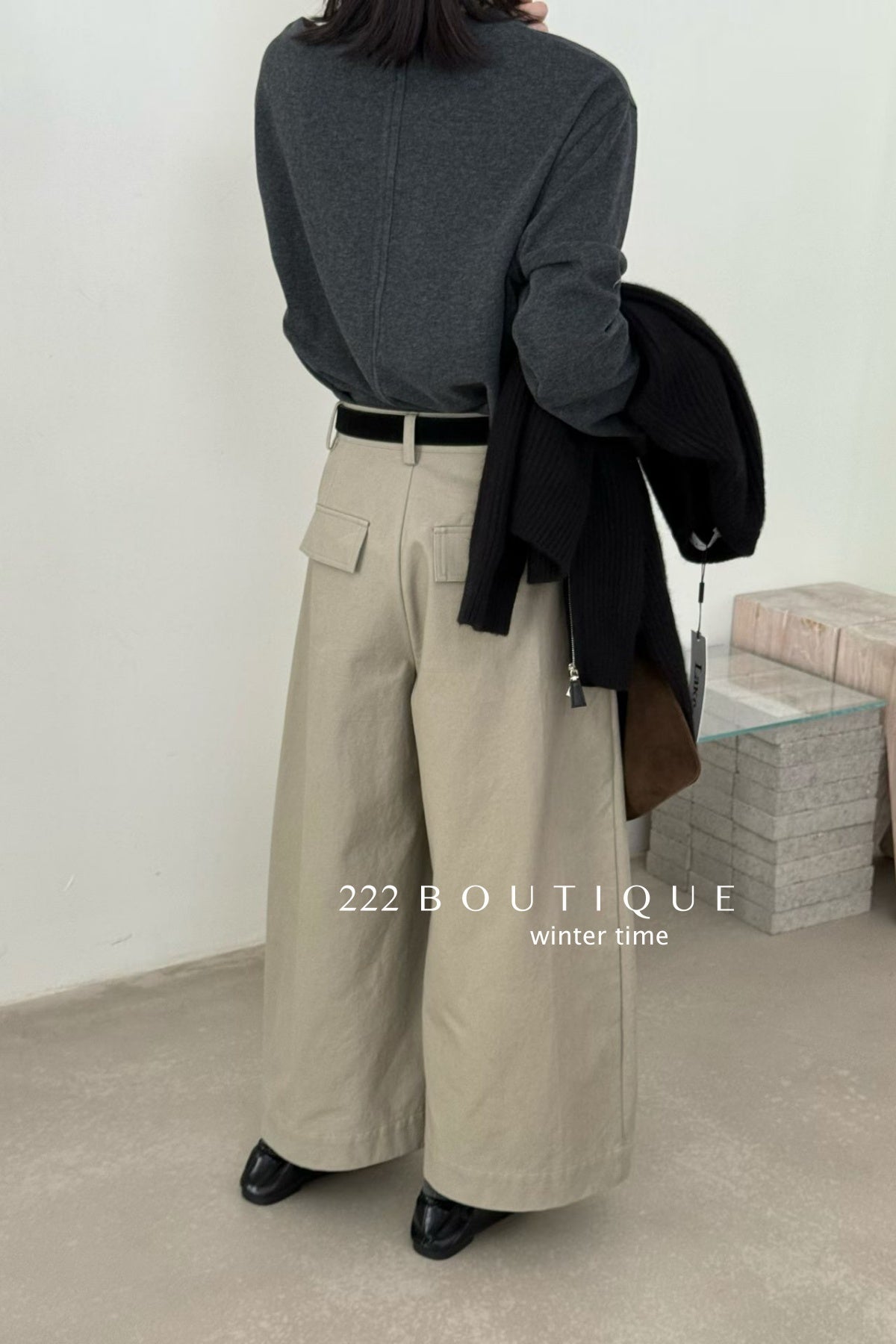 20q14 Wool–khaki blend cropped trousers with belt