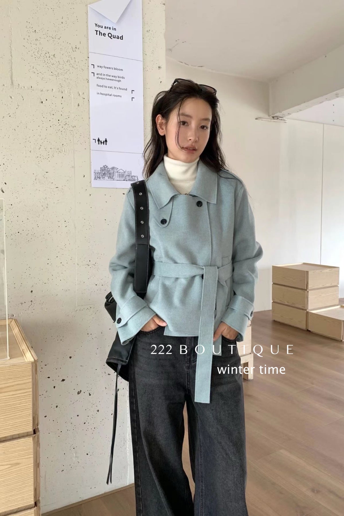 21a31 Short trench-style wool coat
