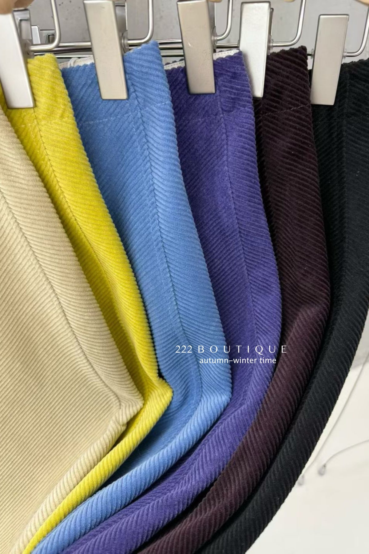 17v16 Basic corduroy mini skirt