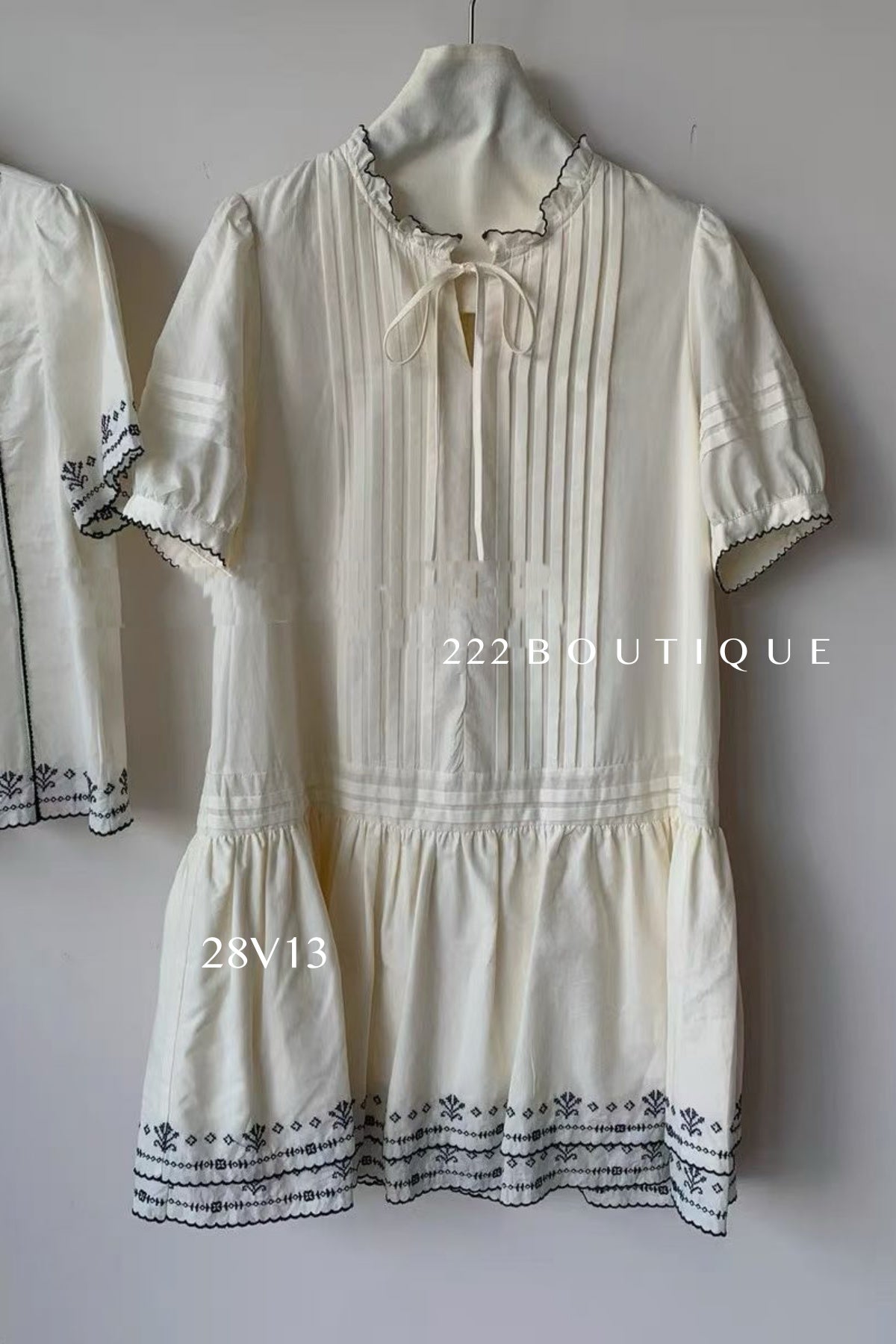 28v13 - EMBROIERED BABYDOLL DRESS