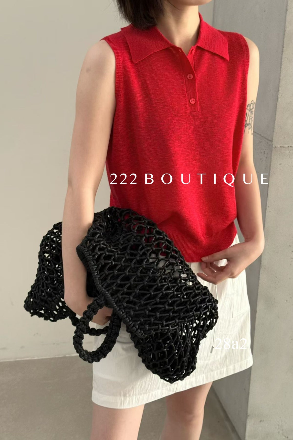 28a2- KNIT POLO SLEEVELESS