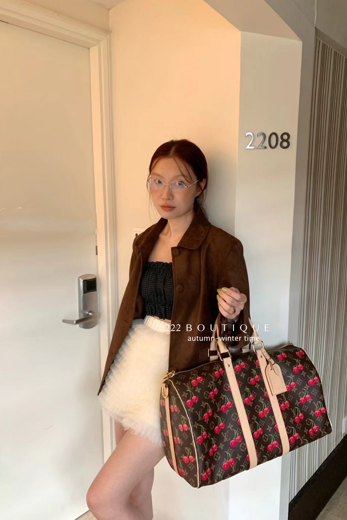 17a107 Basic suede jacket with Peter Pan collar