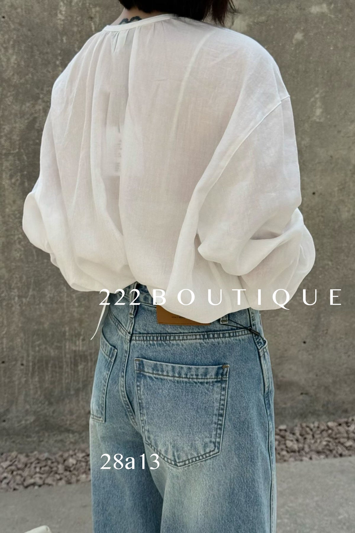 28a13- STAND COLLAR BLOUSE