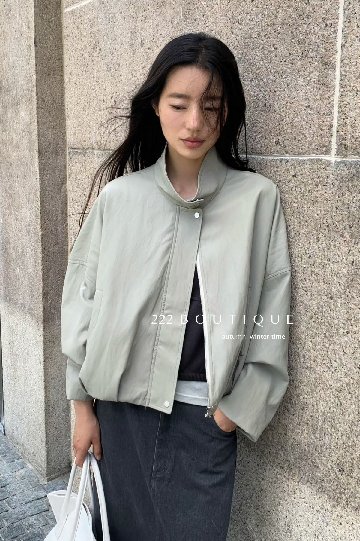 18a44 Leather bomber jacket