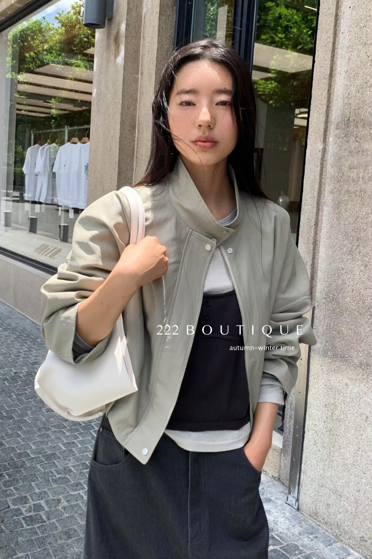 18a44 Leather bomber jacket