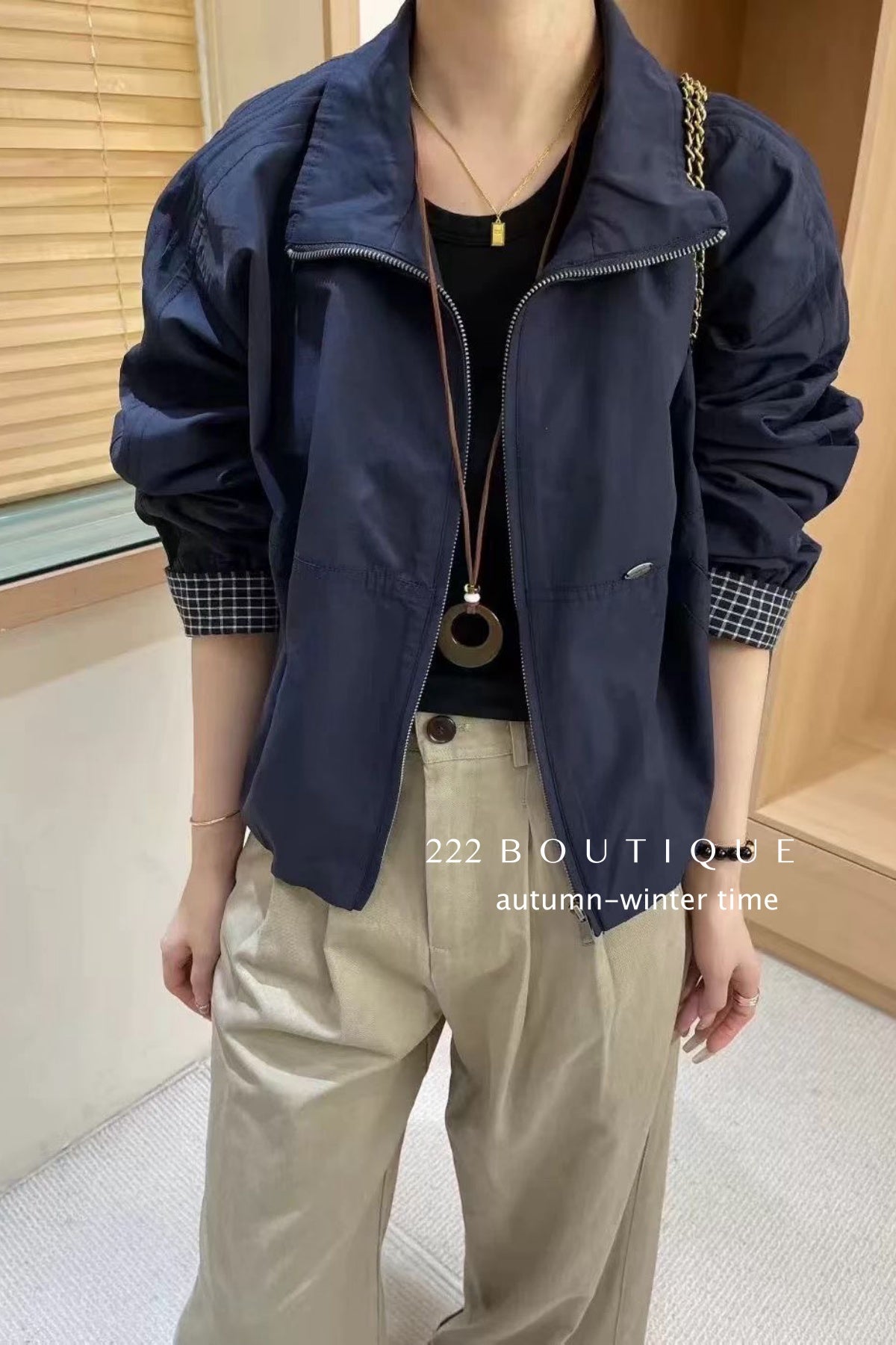 17a73 Basic windbreaker jacket with stand collar