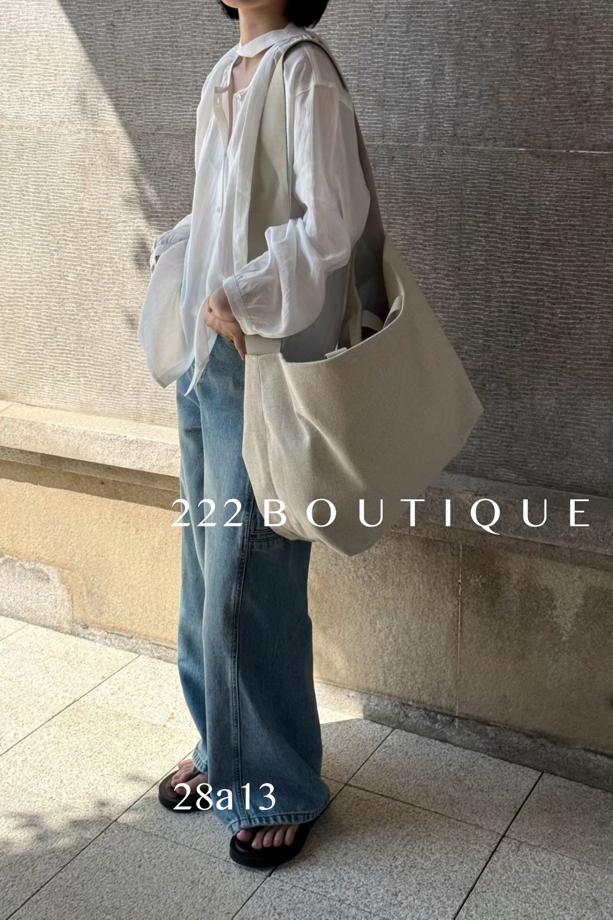 28a13- STAND COLLAR BLOUSE