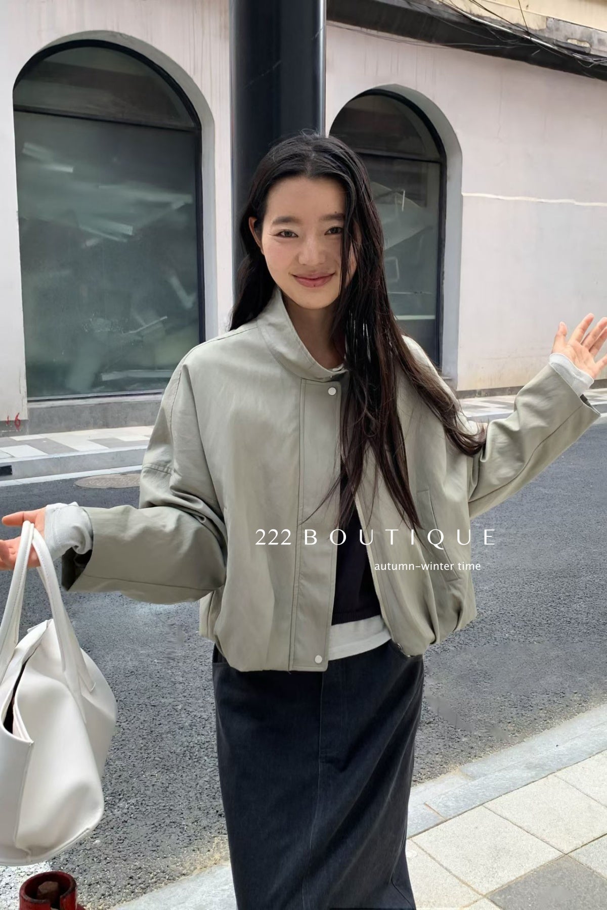 18a44 Leather bomber jacket