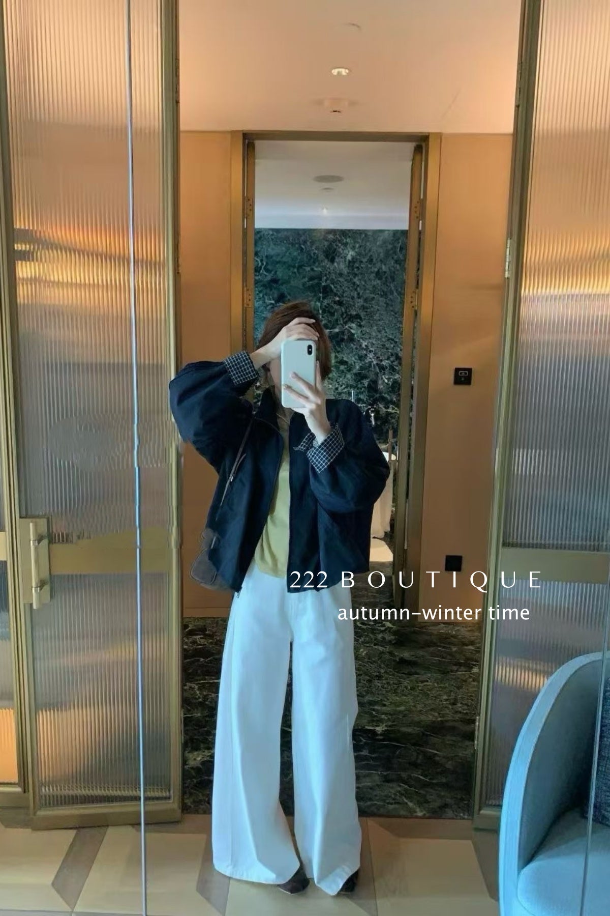 17a73 Basic windbreaker jacket with stand collar