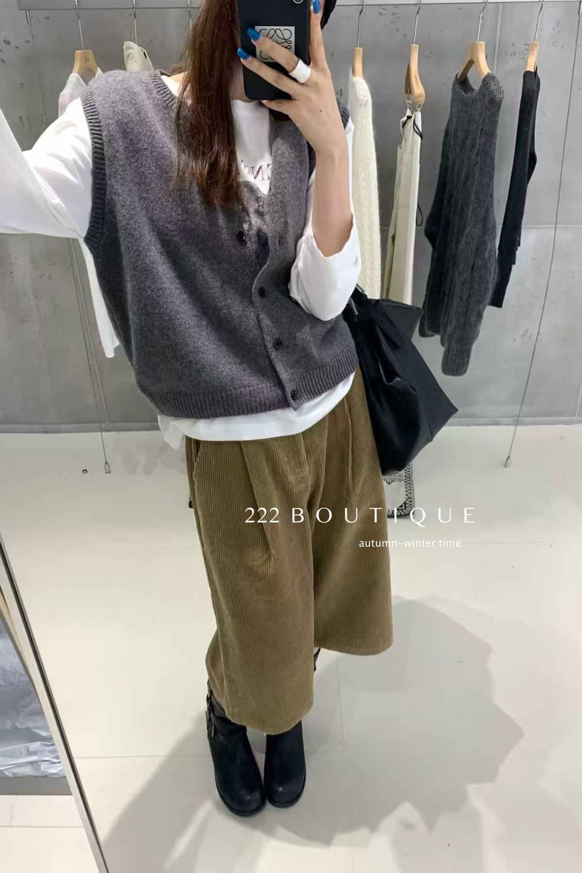 18a52 Cashmere knit vest