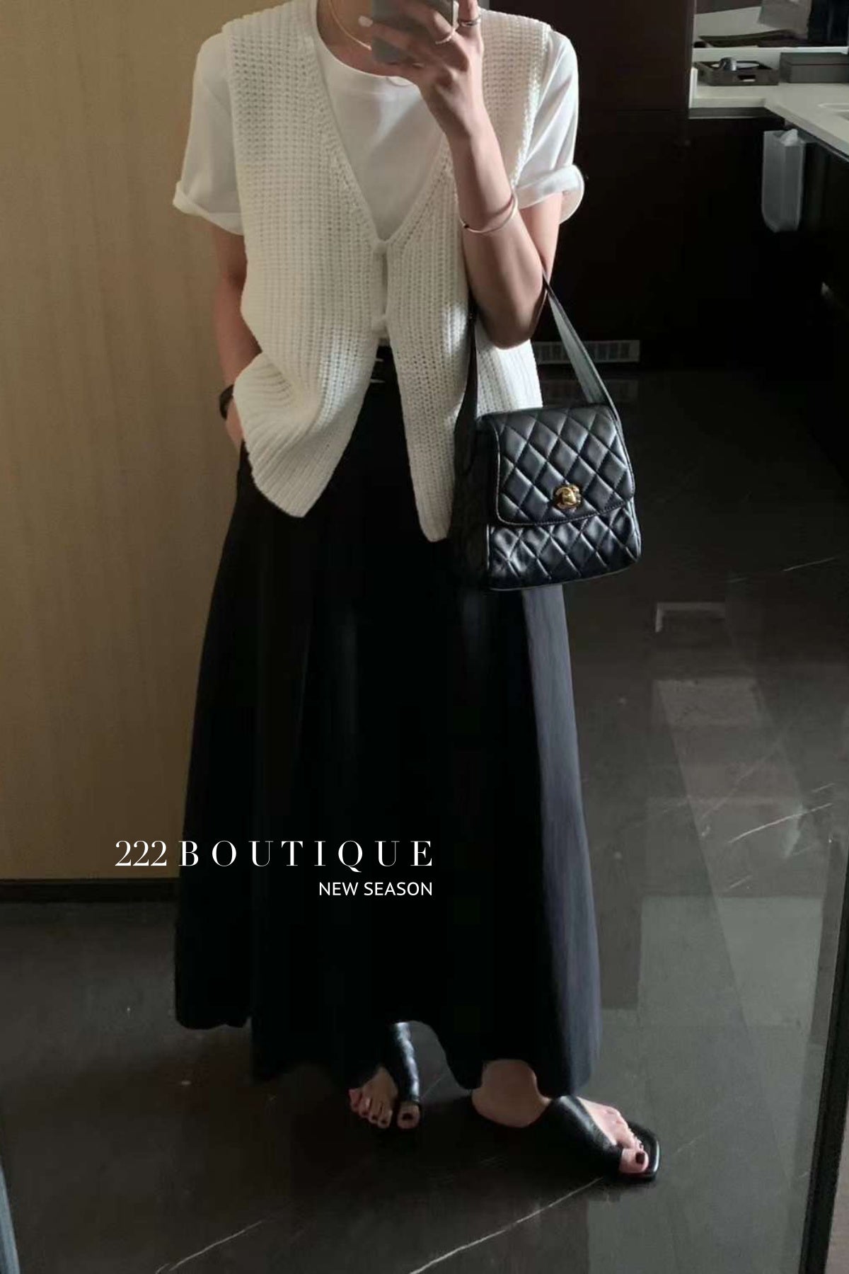 knitted ghile with button