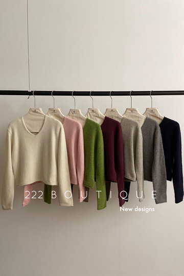 V neck cashmere sweater