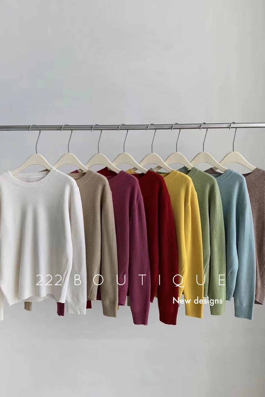 ROUND NECK SWEATER