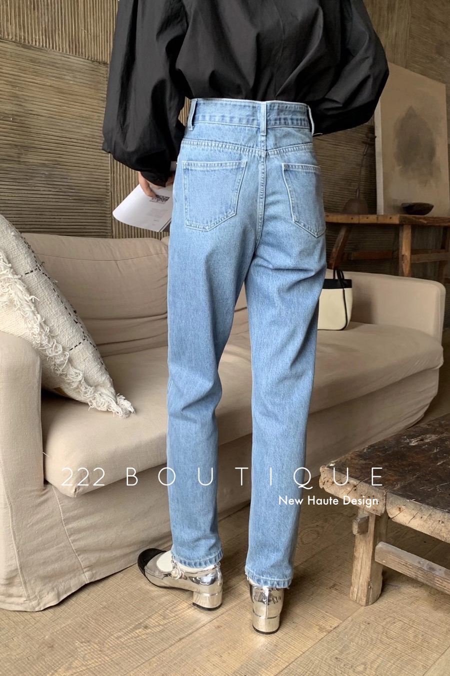 High- waist mom jean