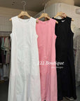 sleeveless dress