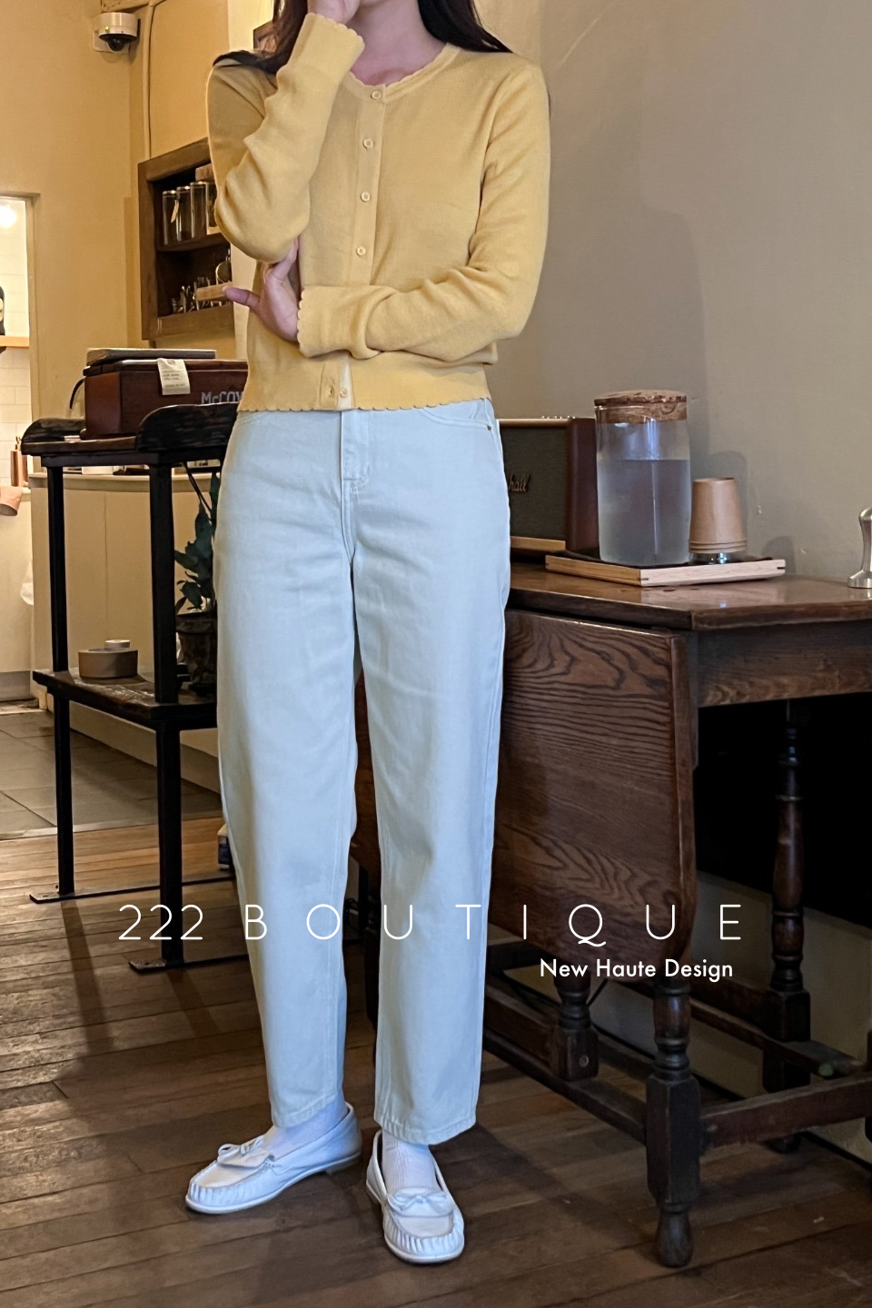 High-waist straight jeans