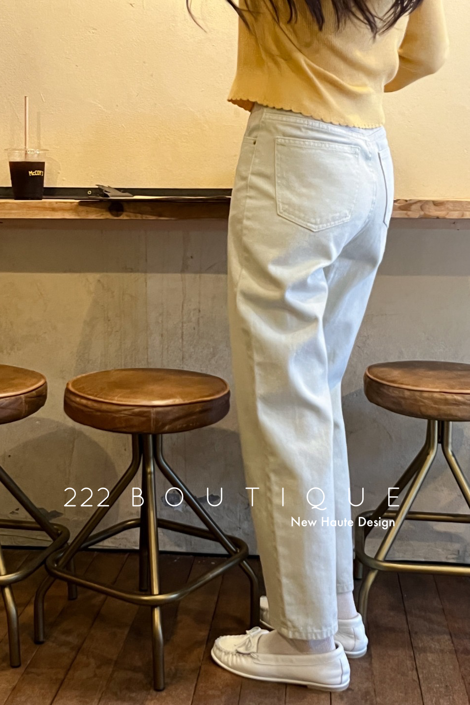 High-waist straight jeans